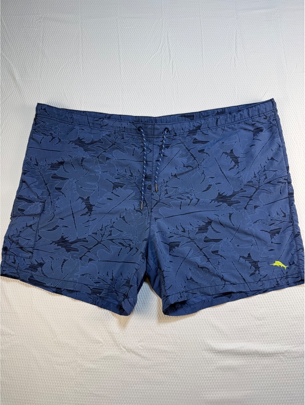 Tommy Bahama Relax Men’s 2XB Blue Floral Swim Trunks Cargo Shorts